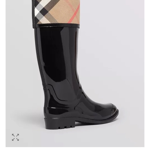 Burberry Women's Rain Boots - Crosshill Housecheck Size 10 - Picture 3 of 5